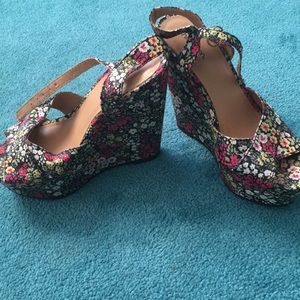 Xhilaration wedges
